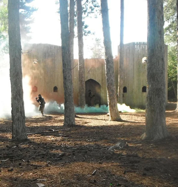Two-storey stone fortress on the Castle Assault battlefield